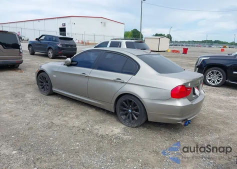 2011 BMW 328I z USA, uszkodzony, nr VIN WBAPH7G57BNN06445